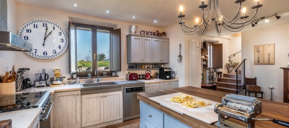 5 غرف نوم منزل في Città della Pieve, Italy رقم 58487 10