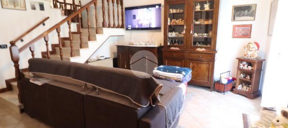 Villa de 3 dormitorios en Mantua, Italy No. 315661 7