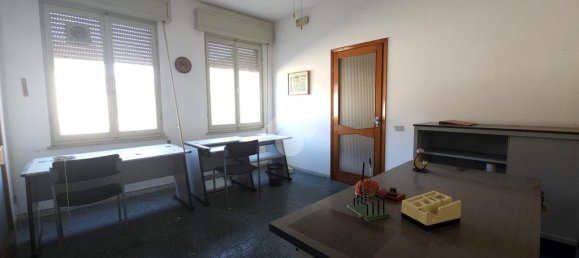 10غرفة بناية في San Martino dall'Argine, Italy رقم 271797 5