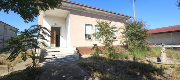 10غرفة بناية في San Martino dall'Argine, Italy رقم 271797 8