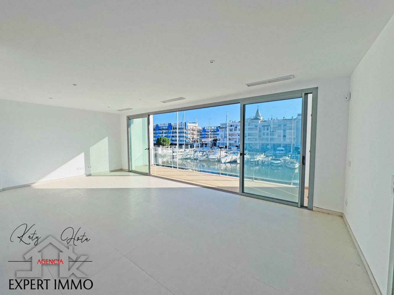 2 bedrooms Apartment in Roses, Spain No. 160030