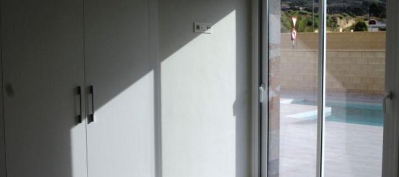 Villa de 3 dormitorios en La Romana, Spain No. 37983 8