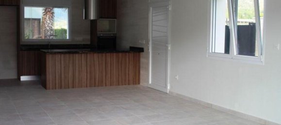 Villa de 3 dormitorios en La Romana, Spain No. 37983 2