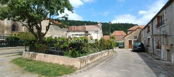 3 bedrooms House in Poulangy, France No. 52381 2