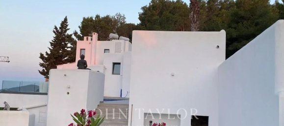 5 bedrooms Villa in Can Furnet, Spain No. 179758 3