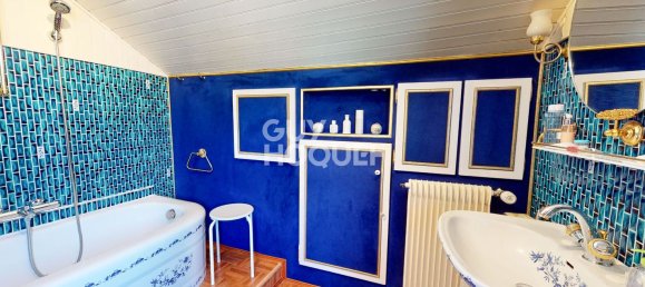 2 bedrooms Duplex in Les Lilas, France No. 181707 15