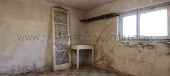 Квартира с 2 спальнями в Чивате, Италия № 274412 23