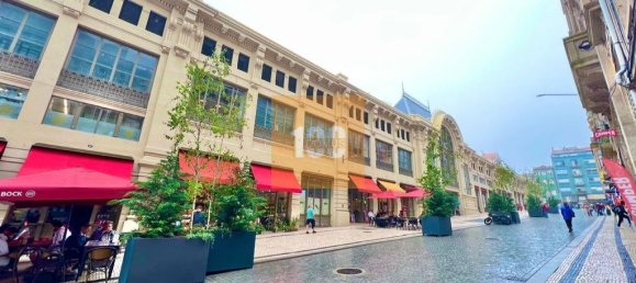 9 bedrooms Building in Porto, Portugal No. 134055 14