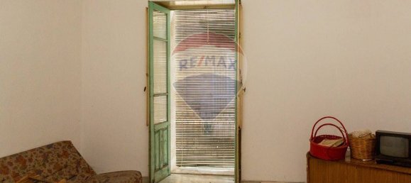 Casa de 3 habitaciónes en Lentini, Italy No. 110566 2