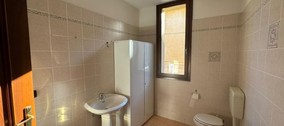 4 rooms Apartment in Castelnuovo Rangone, Italy No. 22061 14