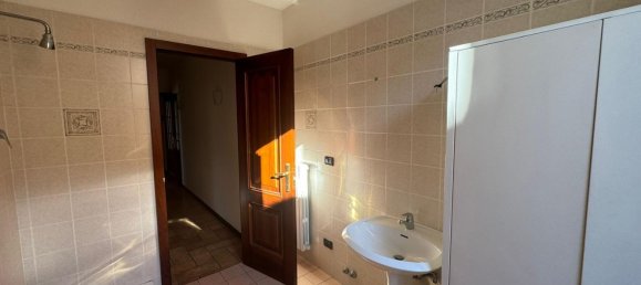 4 rooms Apartment in Castelnuovo Rangone, Italy No. 22061 13