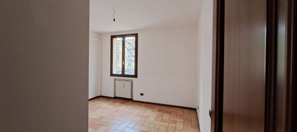 4 rooms Apartment in Castelnuovo Rangone, Italy No. 22061 6