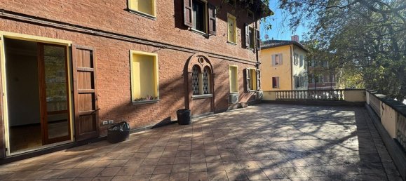 4 rooms Apartment in Castelnuovo Rangone, Italy No. 22061 3