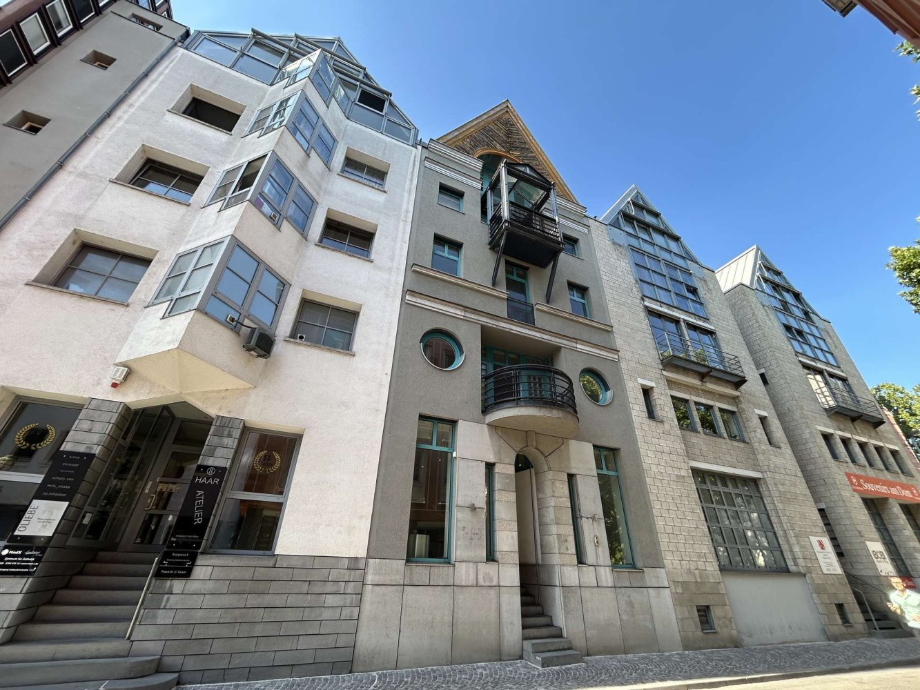 6 rooms Townhouse in Frankfurt am Main, Germany No. 352282