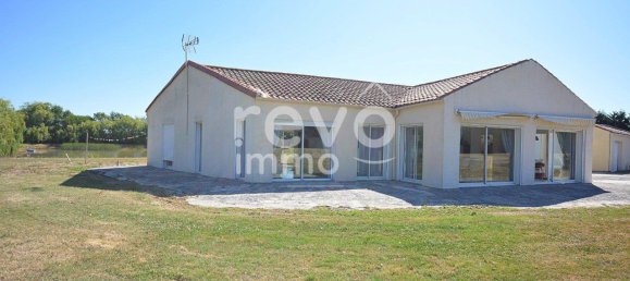 3 Schlafzimmer Schlösser in Loire-Atlantique, France, Nr. 307061 9