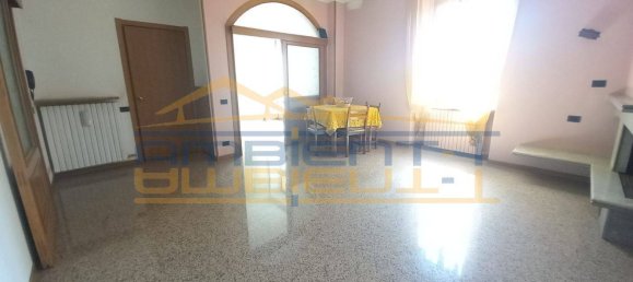 2 Schlafzimmer Wohnung in Oggiono, Italy, Nr. 381214 18