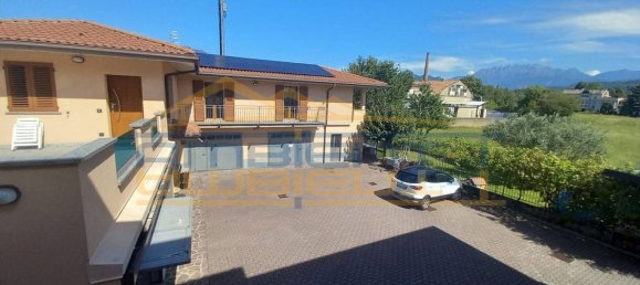 2 Schlafzimmer Wohnung in Oggiono, Italy, Nr. 381214 25