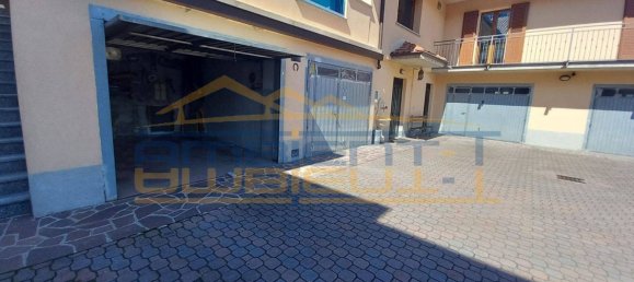 2 Schlafzimmer Wohnung in Oggiono, Italy, Nr. 381214 27