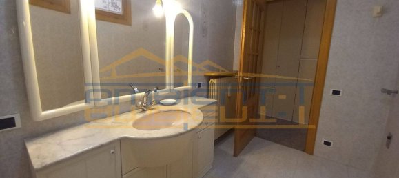 2 Schlafzimmer Wohnung in Oggiono, Italy, Nr. 381214 22