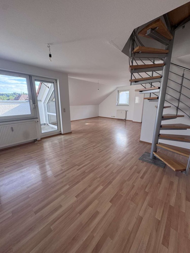 3-salle Duplex à Esslingen, Germany No. 239853