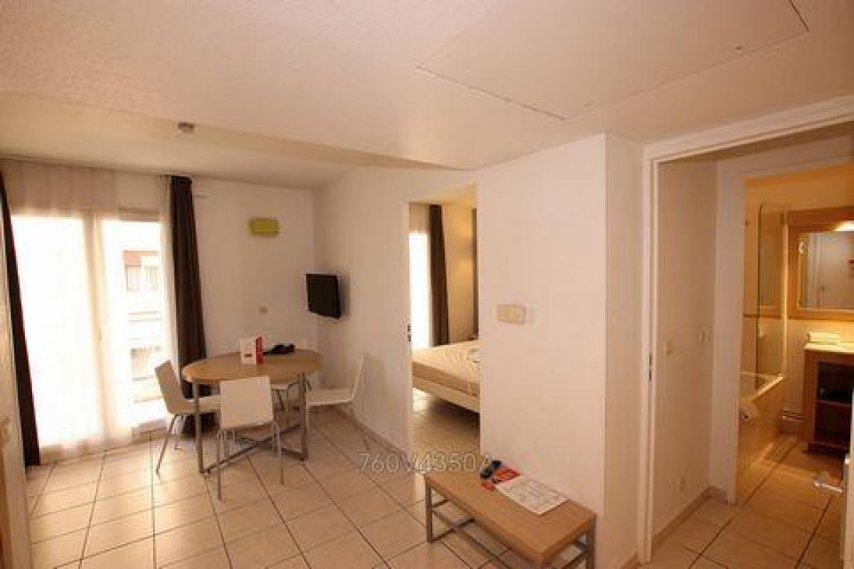 Estudio en el condominio en Nice, France No. 15988