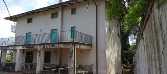 18-salle Maison à Perugia, Italy No. 44208 4