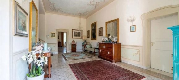 2 bedrooms Villa in Forte dei Marmi, Italy No. 371019 16