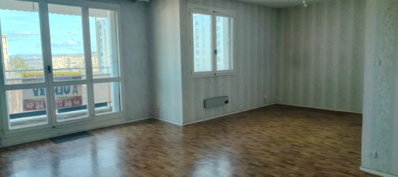 2 bedrooms Apartment in Cournon-d'Auvergne, France No. 200748 2