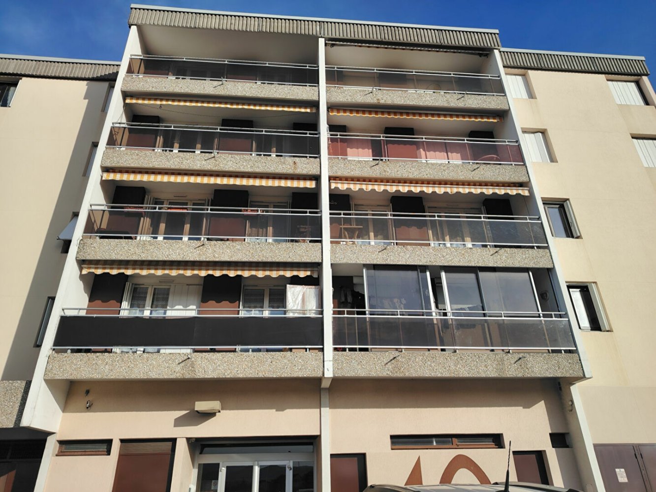 2 bedrooms Apartment in Cournon-d'Auvergne, France No. 200748