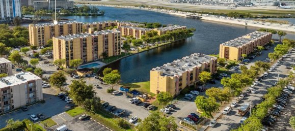 2 bedrooms Commercial property for sale in Miami, Miami-Dade, Florida, USA № 615414 2