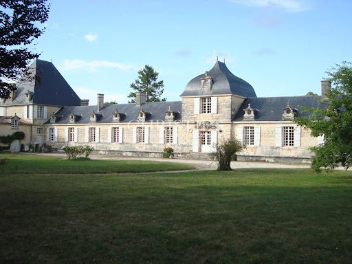 10 chambres Châteaux à Saintes, France No. 40375