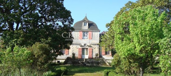 10 chambres Châteaux à Saintes, France No. 40375 6