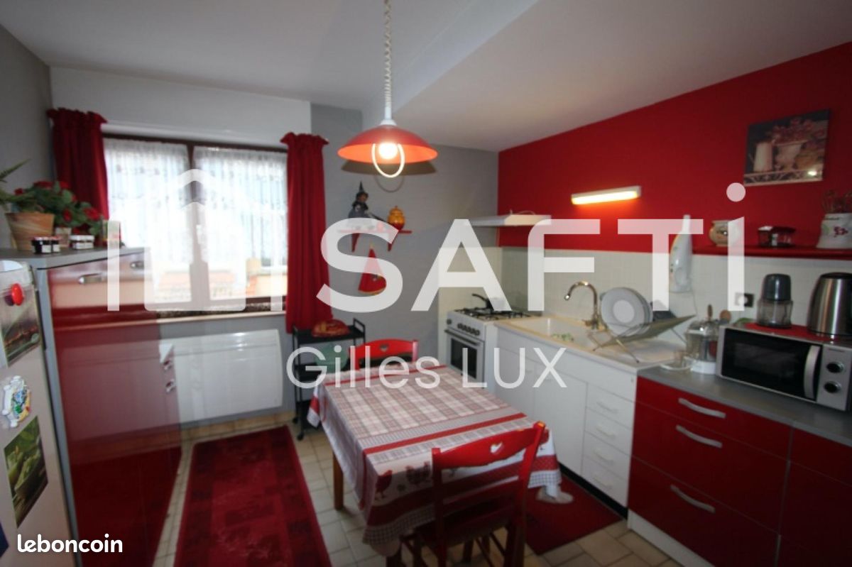 Apartamento de 2 dormitorios en Faulquemont, France No. 223183