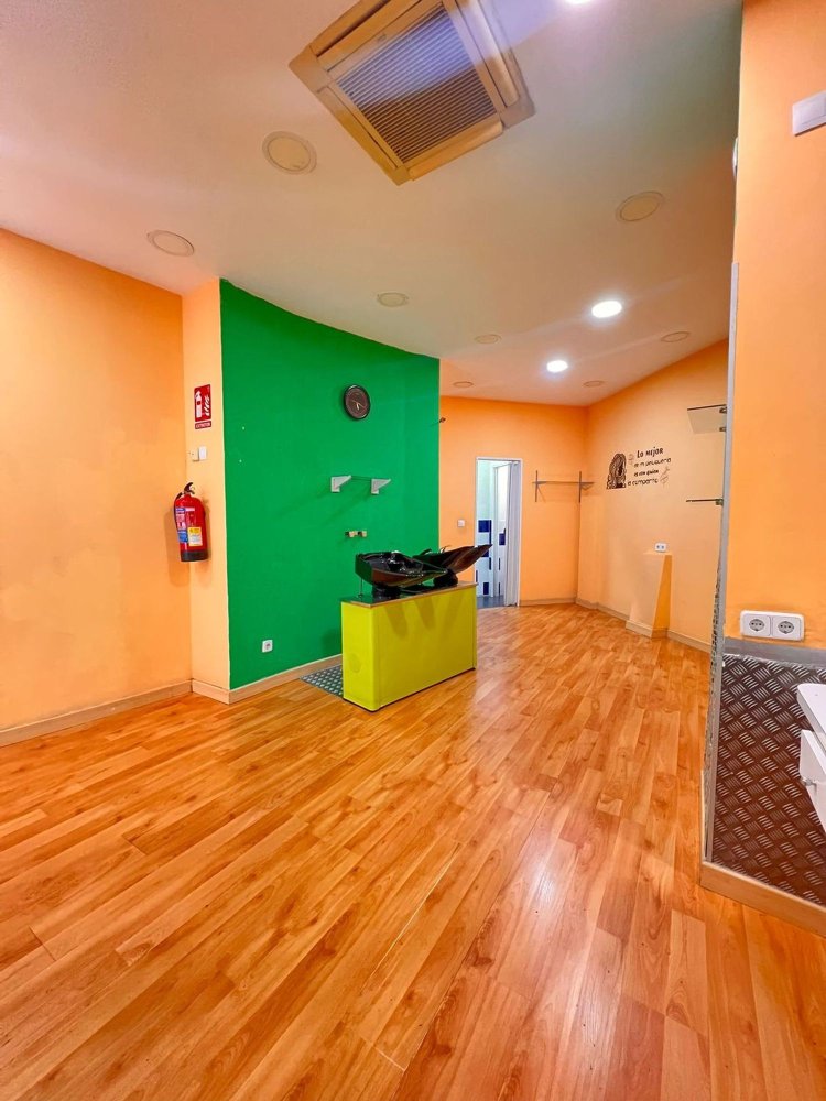 Imóvel comercial em Madrid, Spain 66 m² N.º 217537