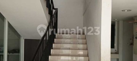 637m² Office in Tangerang, Indonesia No. 2568 4