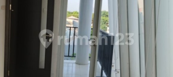 637m² Office in Tangerang, Indonesia No. 2568 12