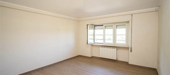 3 Schlafzimmer Wohnung in Atina, Italy, Nr. 343401 12