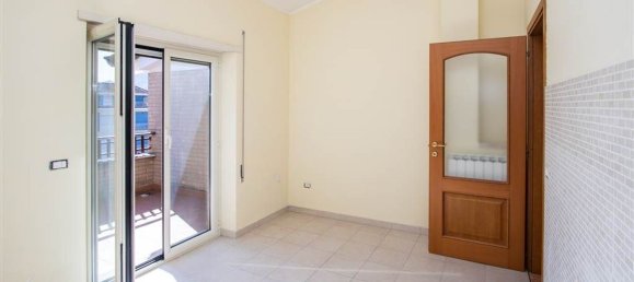3 Schlafzimmer Wohnung in Atina, Italy, Nr. 343401 5