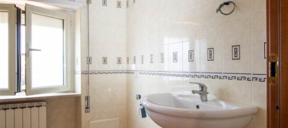 3 Schlafzimmer Wohnung in Atina, Italy, Nr. 343401 16