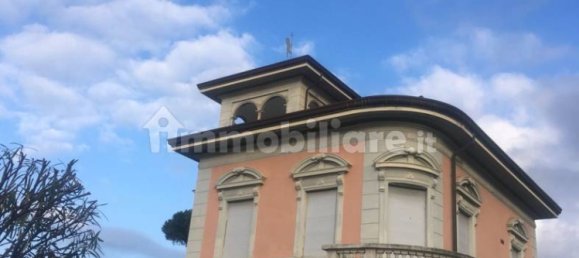 6 bedrooms Villa in Forte dei Marmi, Italy No. 189036 5