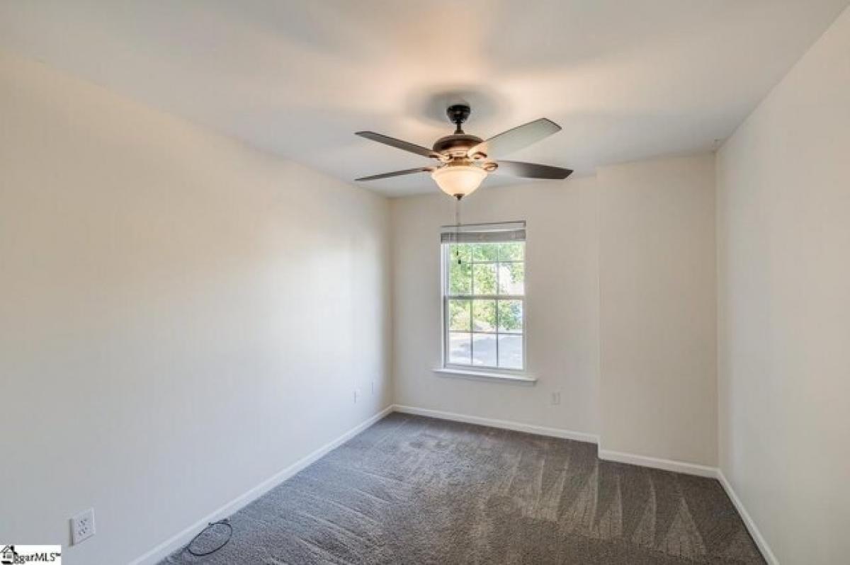 3 bedrooms House in Greenville, USA No. 385028