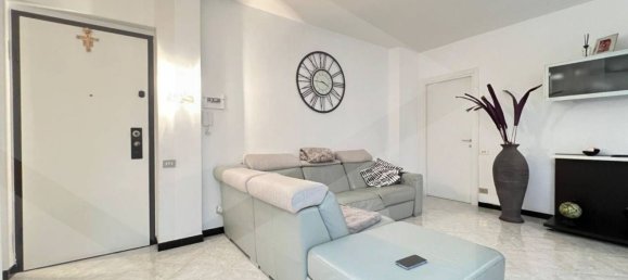 3 rooms Apartment in Matera, Italy No. 24933 2