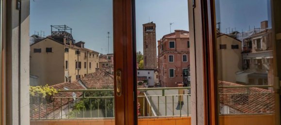 5 rooms Apartment in Venice, Italy No. 297120 20