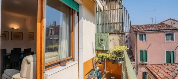 5 rooms Apartment in Venice, Italy No. 297120 19
