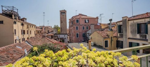 5 rooms Apartment in Venice, Italy No. 297120 17