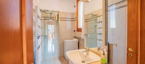 5 rooms Apartment in Venice, Italy No. 297120 12