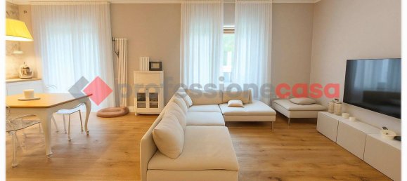 3 bedrooms Apartment in Livorno, Italy No. 354634 2