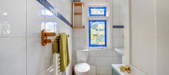 4 bedrooms House in Colindale, United Kingdom No. 7830 14