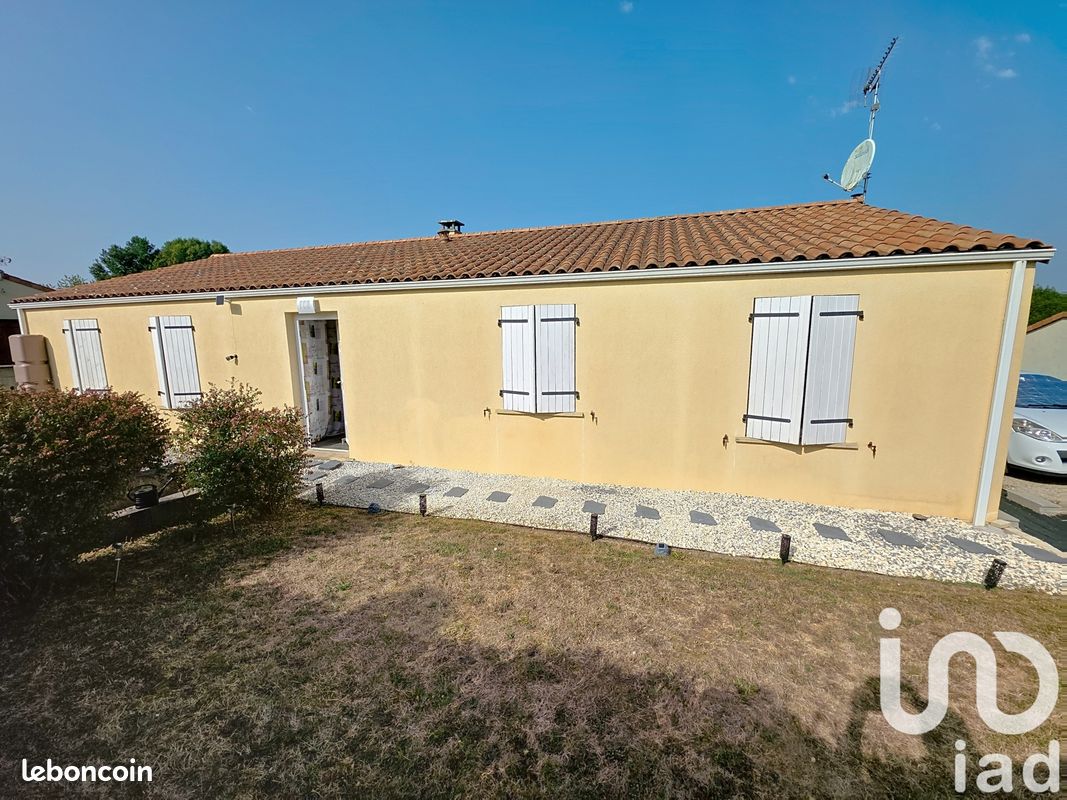 3 chambres Maison à Charras, France No. 338914