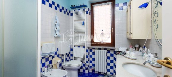 2 bedrooms Apartment in Santena, Italy No. 294583 11